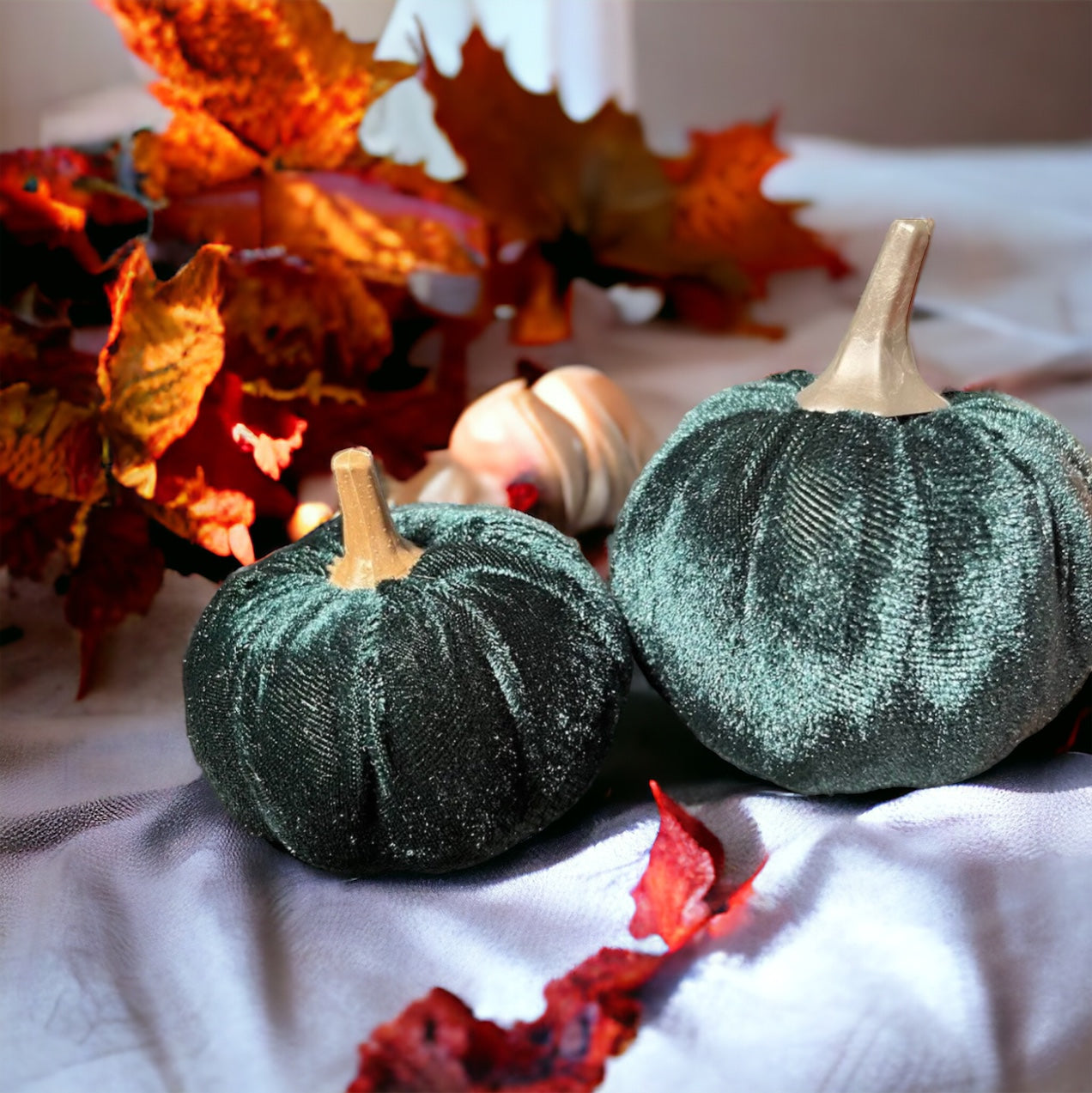 Set of 2 small velvet pumpkins