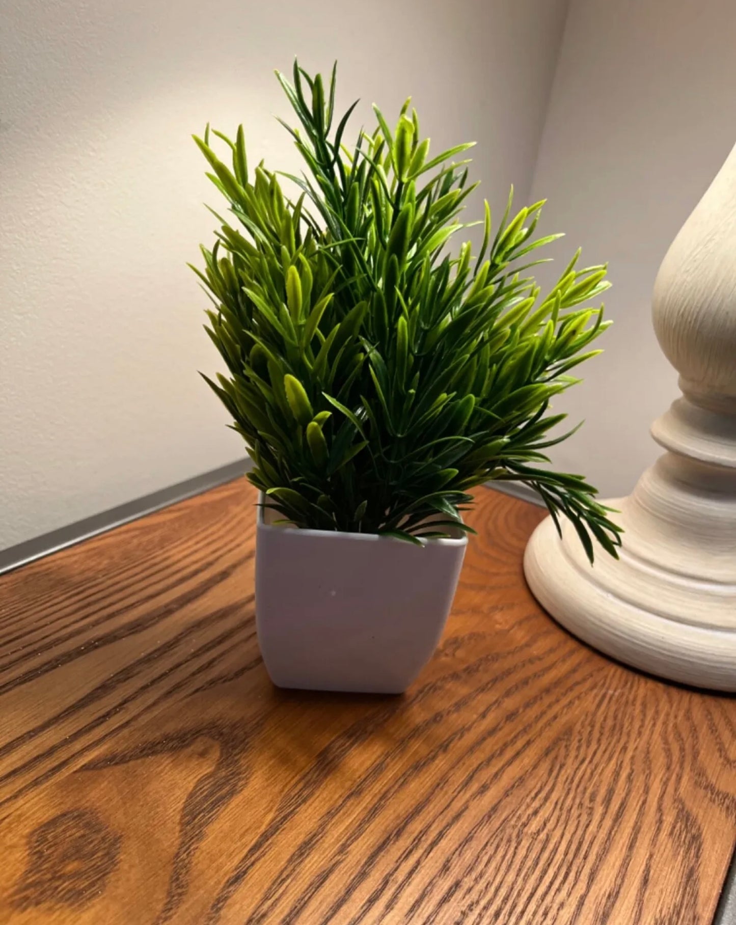 slim leaves artificial plant