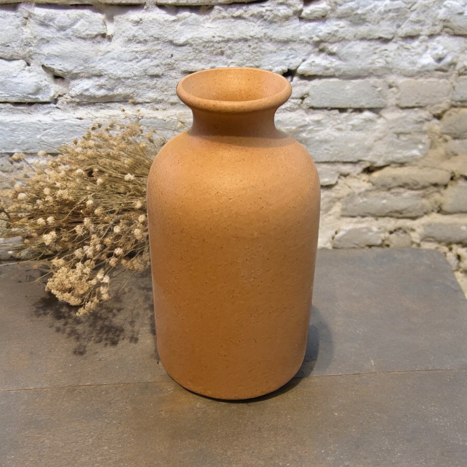 front view of the vase
